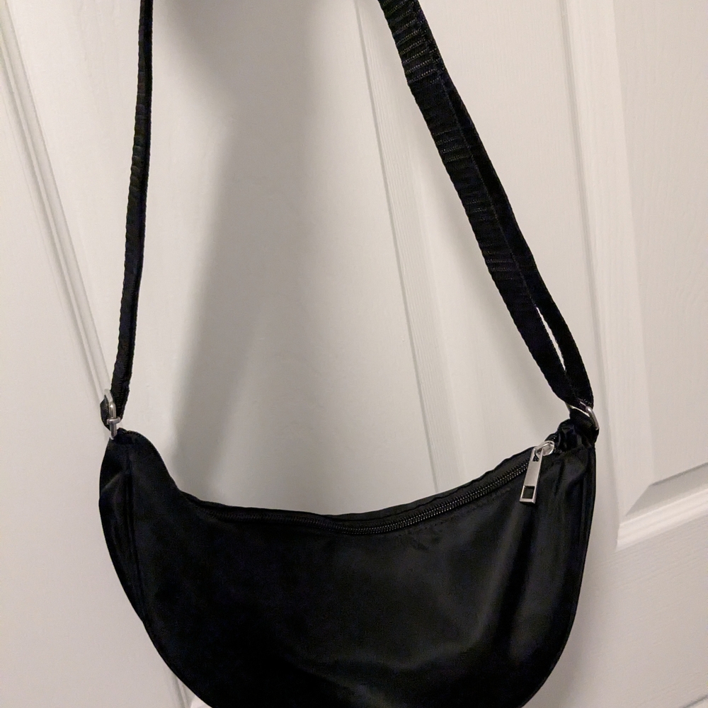 Elegant Black Shoulder Bag